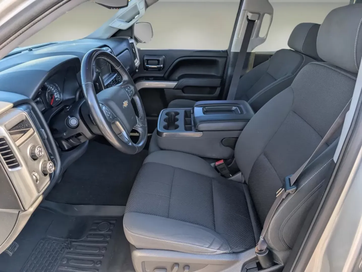 2014 /Jet Black Chevrolet Silverado 1500 LT (3GCUKRECXEG) with an Other engine, located at 5115 14th Ave., Columbus, GA, 31904, (706) 323-0345, 32.511494, -84.971046 - Are you ready to elevate your adventures with a reliable and versatile truck? Look no further than this impressive 2014 Chevrolet Silverado 1500 LT, available now at Gils Auto in Phenix City, AL! Whether you're a growing family looking for a spacious ride, a weekend warrior ready for off-road excurs - Photo#9