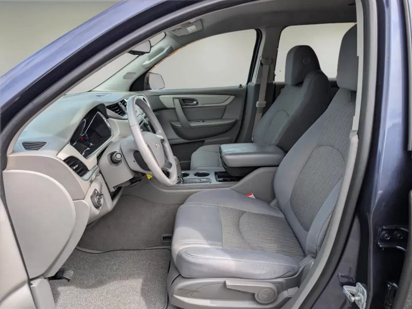 2014 /Dk Titanium/Lt Titanium Chevrolet Traverse LS (1GNKRFED6EJ) with an Other engine, located at 5115 14th Ave., Columbus, GA, 31904, (706) 323-0345, 32.511494, -84.971046 - **Adventure Awaits with the 2014 Chevrolet Traverse at Gils Auto - Columbus!**<br /> <br /> If you're looking for an SUV that can handle your family adventures, daily commutes, and weekend getaways, the 2014 Chevrolet Traverse is your perfect companion. With its spacious interior and robust capabili - Photo#9