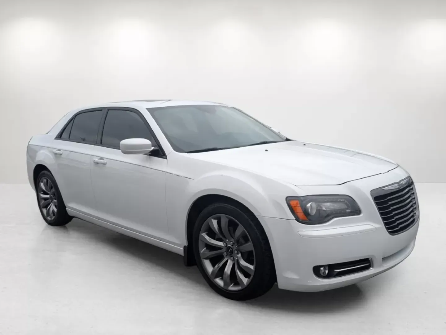 2014 /Ambassador Blue/Black Chrysler 300 300S (2C3CCABG3EH) with an Other engine, located at 5115 14th Ave., Columbus, GA, 31904, (706) 323-0345, 32.511494, -84.971046 - **Experience Luxury and Performance with the 2014 Chrysler 300S at Gils Auto!**<br /> <br /> Imagine cruising through Phenix City, AL, in a stylish sedan that seamlessly blends luxury with powerful performance-a vehicle that's perfect for both your daily commute and spontaneous weekend adventures. T - Photo#2