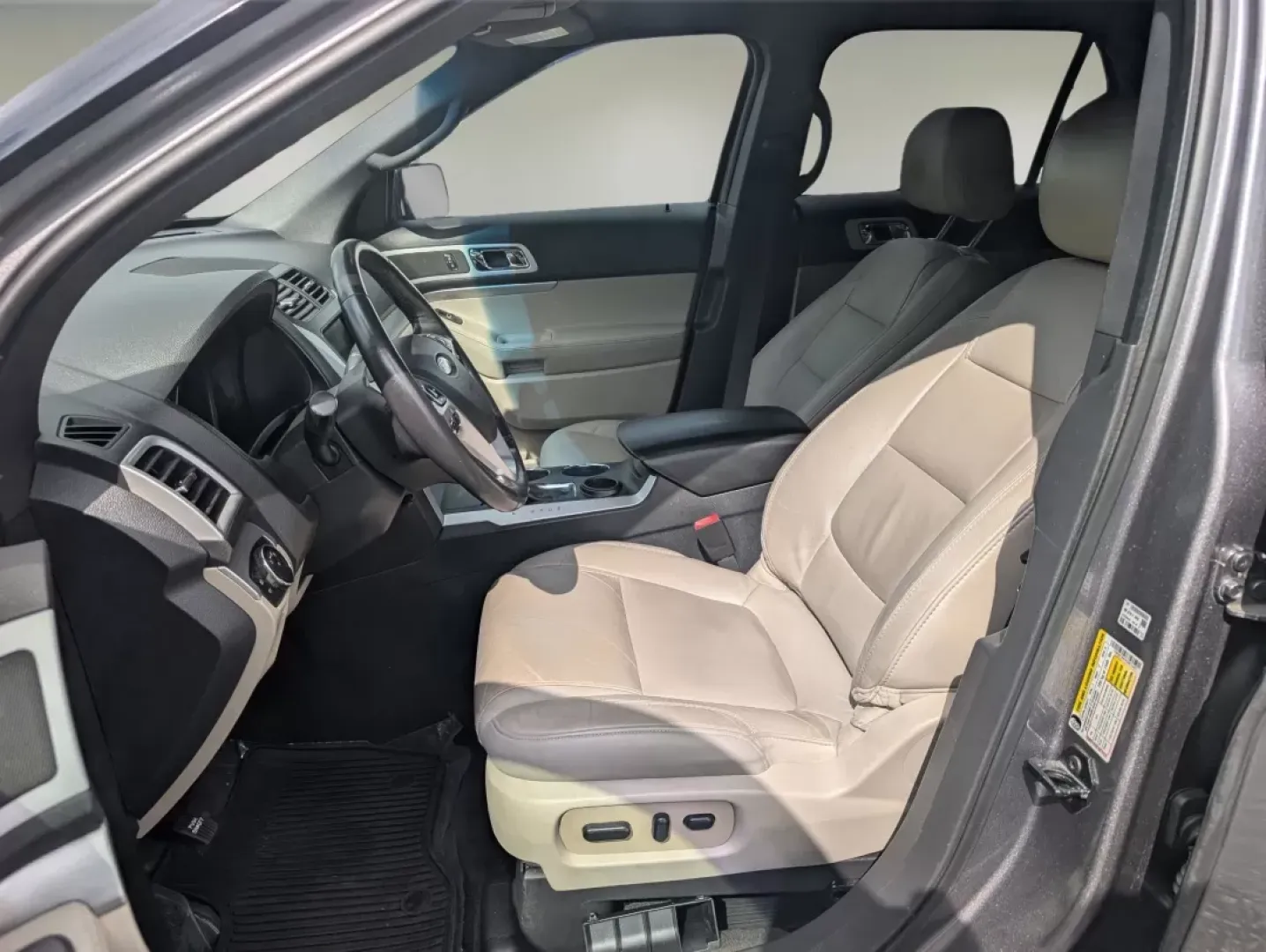 2014 Ford Explorer XLT (1FM5K7D87EG) with an Other engine, located at 804 22nd Ave, Phenix City, AL, 36870, (334) 297-1860, 32.484749, -85.024475 - 2014 Ford Explorer XLT - Photo#9