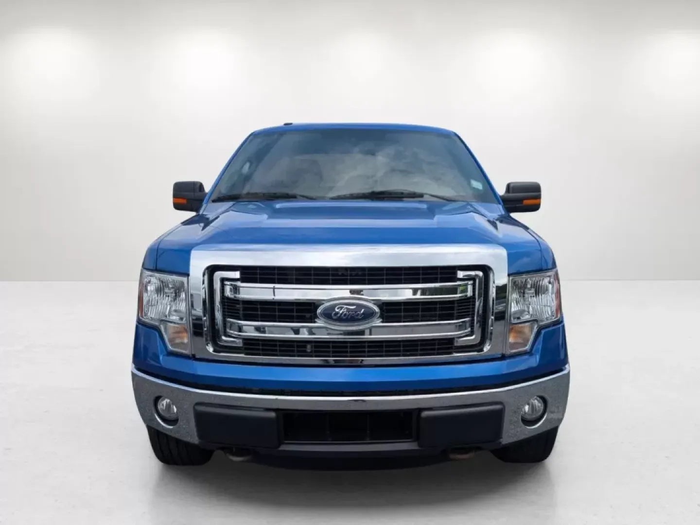 2014 Ford F-150 XLT (1FTFW1EF7EF) with an Other engine, located at 1430 Gateway Drive, Opelika, AL, 36801, (334) 239-0944, 32.637871, -85.409790 - **Take on Life's Adventures with the 2014 Ford F-150 at Gils Auto - Phenix City!**<br /> <br /> If you're looking for a vehicle that can effortlessly transition from daily commutes to weekend adventures, the 2014 Ford F-150 Crew Cab Pickup is the perfect choice for you. This rugged yet refined truck - Photo#4