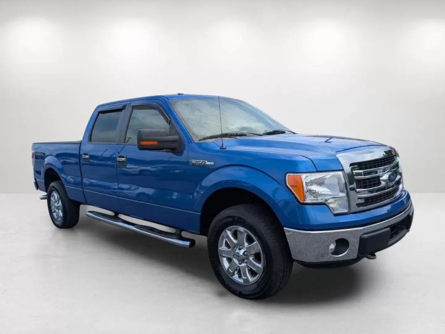 2014 Ford F-150 XLT (1FTFW1EF7EF) with an Other engine, located at 1430 Gateway Drive, Opelika, AL, 36801, (334) 239-0944, 32.637871, -85.409790 - **Take on Life's Adventures with the 2014 Ford F-150 at Gils Auto - Phenix City!**<br /> <br /> If you're looking for a vehicle that can effortlessly transition from daily commutes to weekend adventures, the 2014 Ford F-150 Crew Cab Pickup is the perfect choice for you. This rugged yet refined truck - Photo#6