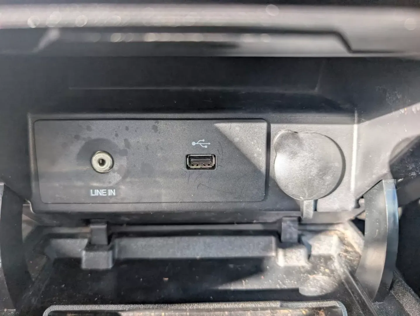 2014 Ford F-150 XLT (1FTFX1CF7EF) with an Other engine, located at 7000 Northlake Connector, Columbus, GA, 31904, (706) 987-8085, 32.524975, -84.978134 - **Unleash Adventure with the 2014 Ford F-150 Your Perfect Companion for Work and Play!**<br /> <br /> Are you ready to elevate your lifestyle with a vehicle that can handle your daily commute, weekend adventures, and everything in between? Look no further than the 2014 Ford F-150, the quintessentia - Photo#13