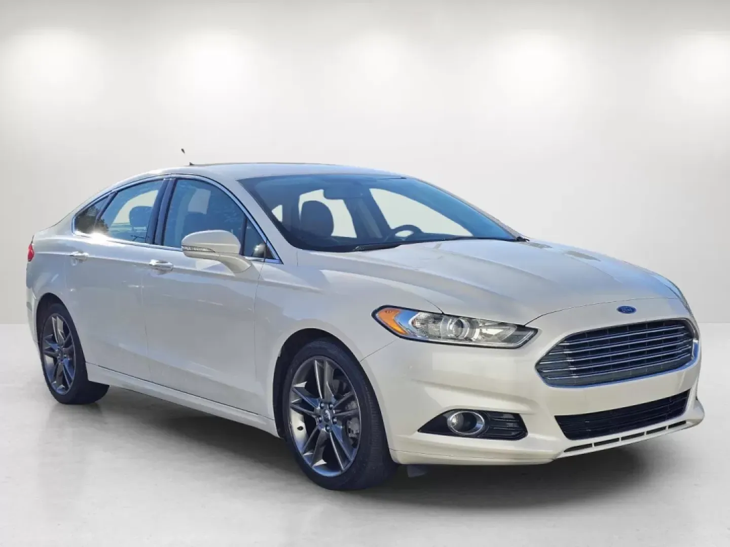 2014 Ford Fusion Titanium (3FA6P0K96ER) with an Other engine, located at 3959 U.S. 80 W, Phenix City, AL, 36870, (334) 297-4885, 32.469296, -85.135185 - **Experience Comfort and Style with This 2014 Ford Fusion Titanium Perfect for Your Daily Commute!**<br /> <br /> Are you looking for a reliable vehicle that perfectly balances comfort, technology, and style? The 2014 Ford Fusion Titanium is your ideal companion, whether you're navigating the bustl - Photo#2