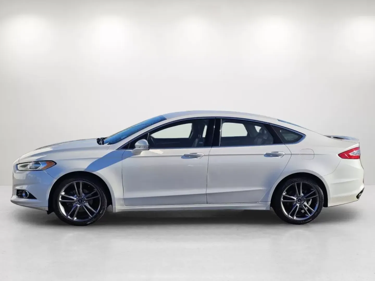 2014 Ford Fusion Titanium (3FA6P0K96ER) with an Other engine, located at 3959 U.S. 80 W, Phenix City, AL, 36870, (334) 297-4885, 32.469296, -85.135185 - **Experience Comfort and Style with This 2014 Ford Fusion Titanium Perfect for Your Daily Commute!**<br /> <br /> Are you looking for a reliable vehicle that perfectly balances comfort, technology, and style? The 2014 Ford Fusion Titanium is your ideal companion, whether you're navigating the bustl - Photo#7