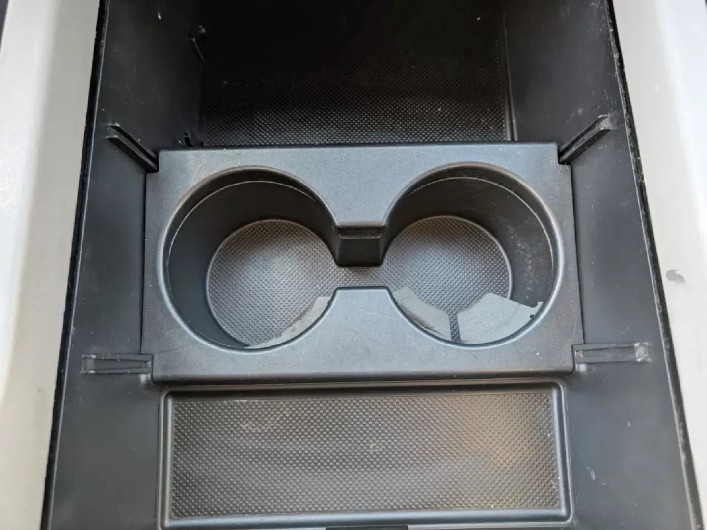 2014 Honda Pilot EX-L (5FNYF3H75EB) with an Other engine, located at 3959 U.S. 80 W, Phenix City, AL, 36870, (334) 297-4885, 32.469296, -85.135185 - **Discover Your Adventure-Worthy 2014 Honda Pilot EX-L at Gils Auto!**<br /> <br /> Are you ready to elevate your family outings or weekend getaways? Look no further than this 2014 Honda Pilot EX-L, available now at Gils Auto in Phenix City, AL. This versatile SUV is designed for those who embrace a - Photo#13