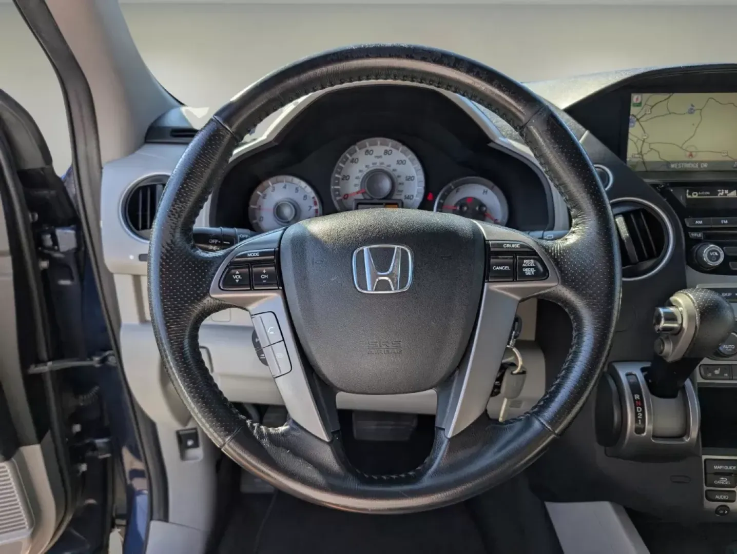 2014 Honda Pilot EX-L (5FNYF3H75EB) with an Other engine, located at 3959 U.S. 80 W, Phenix City, AL, 36870, (334) 297-4885, 32.469296, -85.135185 - **Discover Your Adventure-Worthy 2014 Honda Pilot EX-L at Gils Auto!**<br /> <br /> Are you ready to elevate your family outings or weekend getaways? Look no further than this 2014 Honda Pilot EX-L, available now at Gils Auto in Phenix City, AL. This versatile SUV is designed for those who embrace a - Photo#17