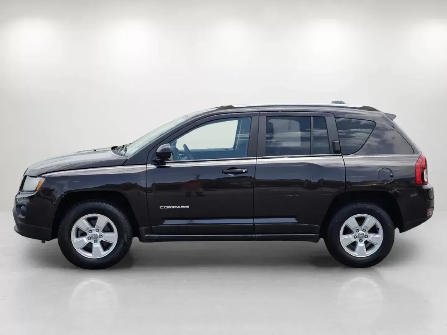 2014 /Dark Slate Gray Jeep Compass Latitude (1C4NJCEA9ED) with an Other engine, located at 521 Old Farm Lane Rd, Prattville, AL, 36066, (334) 325-1505, 32.482460, -86.416367 - **Unleash Your Adventurous Side with the 2014 Jeep Compass Latitude! Perfect for Your Next Journey!**<br /> <br /> Are you in search of a vehicle that fits your adventurous spirit and is also perfect for your daily life? Look no further! The 2014 Jeep Compass Latitude is designed for those who crave - Photo#6