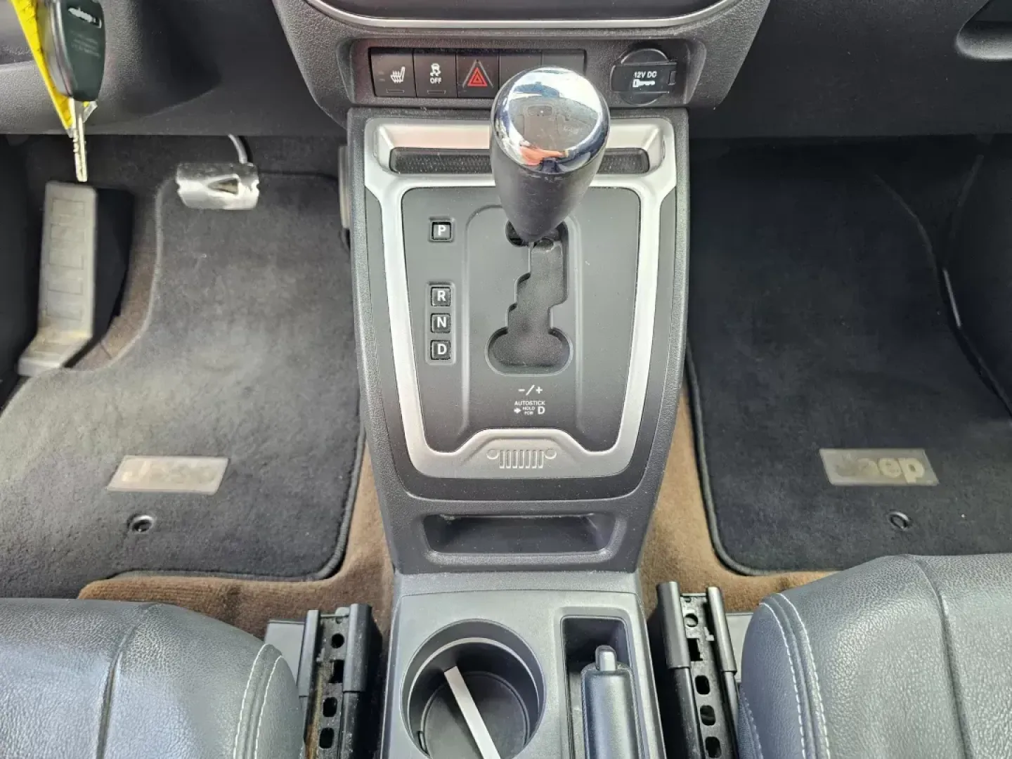 2014 /Dark Slate Gray Jeep Compass Latitude (1C4NJCEA9ED) with an Other engine, located at 521 Old Farm Lane Rd, Prattville, AL, 36066, (334) 325-1505, 32.482460, -86.416367 - **Unleash Your Adventurous Side with the 2014 Jeep Compass Latitude! Perfect for Your Next Journey!**<br /> <br /> Are you in search of a vehicle that fits your adventurous spirit and is also perfect for your daily life? Look no further! The 2014 Jeep Compass Latitude is designed for those who crave - Photo#12