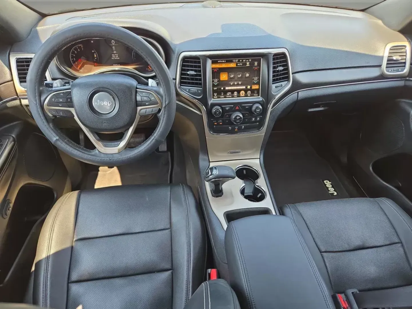 2014 Jeep Grand Cherokee Limited (1C4RJEBG5EC) with an Other engine, located at 5115 14th Ave., Columbus, GA, 31904, (706) 323-0345, 32.511494, -84.971046 - Discover the ultimate blend of style, comfort, and capability with the 2014 Jeep Grand Cherokee Limited, now available at Gils Auto - Columbus! Perfectly suited for families, adventurers, and daily commuters alike, this versatile SUV offers a spacious interior and advanced features designed to enhan - Photo#13