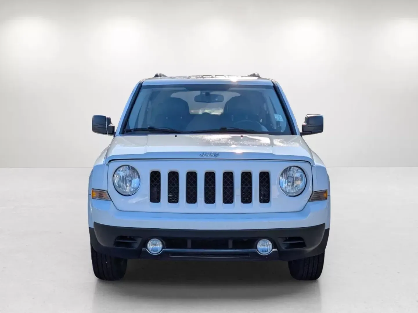 2014 /Dark Slate Gray Jeep Patriot Limited (1C4NJPCB8ED) with an Other engine, located at 7000 Northlake Connector, Columbus, GA, 31904, (706) 987-8085, 32.524975, -84.978134 - Discover the ultimate blend of style and practicality with the 2014 Jeep Patriot Limited, an SUV designed for those who refuse to compromise on adventure or comfort. Whether you're exploring the scenic routes of the Chattahoochee River or commuting through the bustling streets of Phenix City, AL, th - Photo#1