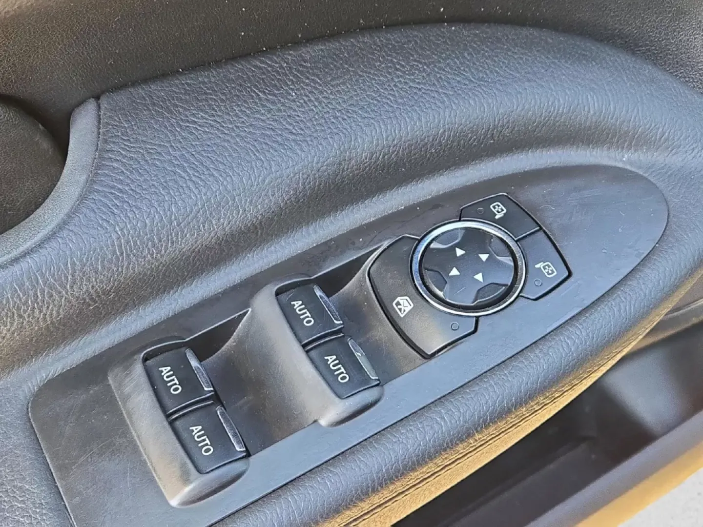 2014 Lincoln MKT (2LMHJ5NK0EB) with an Other engine, located at 7000 Northlake Connector, Columbus, GA, 31904, (706) 987-8085, 32.524975, -84.978134 - ### Experience Luxury and Versatility with the 2014 Lincoln MKT at Gils Auto in Phenix City<br /> <br /> Are you searching for a vehicle that seamlessly combines elegance, comfort, and practicality? Look no further than the 2014 Lincoln MKT, now available at Gils Auto in Phenix City, AL! This sporty - Photo#10