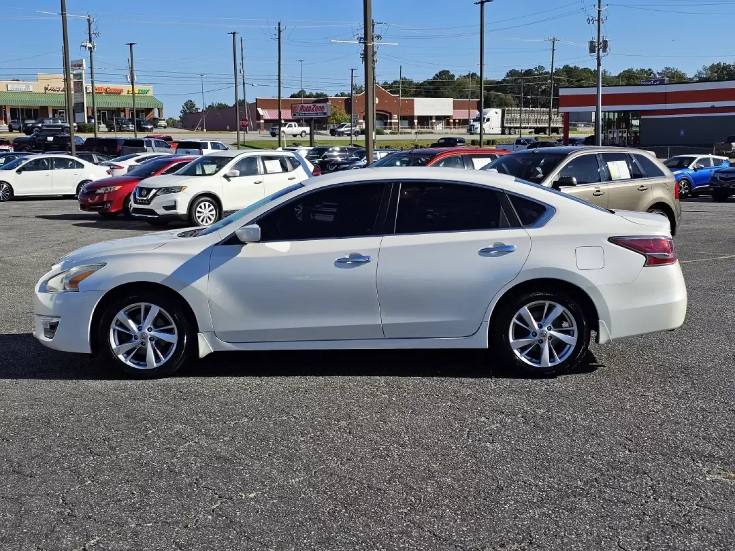 2014 /Beige Nissan Altima 2.5 SV (1N4AL3AP7EC) with an Other engine, located at 3959 U.S. 80 W, Phenix City, AL, 36870, (334) 297-4885, 32.469296, -85.135185 - **Experience the Freedom of the Open Road with the 2014 Nissan Altima 2.5 SV** <br /> <br /> Are you ready to elevate your daily commute or embark on weekend adventures? The 2014 Nissan Altima 2.5 SV is your perfect companion for both city and highway driving, making it ideal for budget-conscious - Photo#7