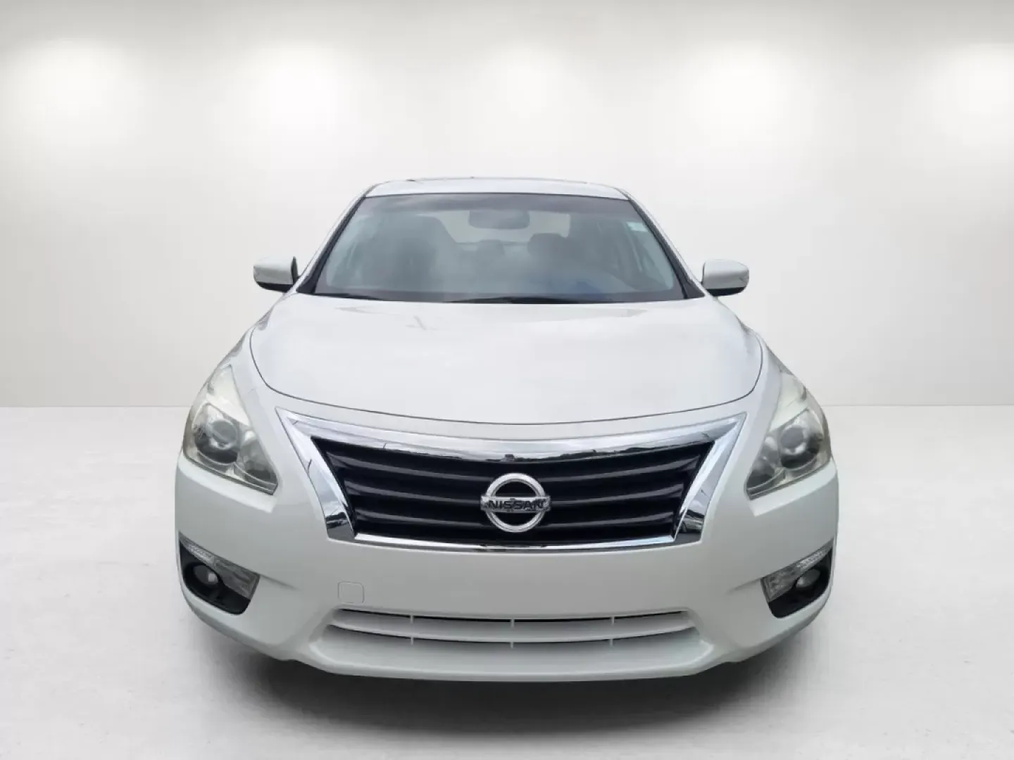 2014 /Charcoal Nissan Altima 2.5 SV (1N4AL3AP4EC) with an Other engine, located at 3959 U.S. 80 W, Phenix City, AL, 36870, (334) 297-4885, 32.469296, -85.135185 - **Unlock Your Next Adventure with the 2014 Nissan Altima 2.5 SV at Gils Auto!**<br /> <br /> Are you looking for a reliable and stylish sedan that caters to your daily commute, weekend getaways, or family outings? The 2014 Nissan Altima 2.5 SV, available at Gils Auto in Phenix City, AL, perfectly bl - Photo#1