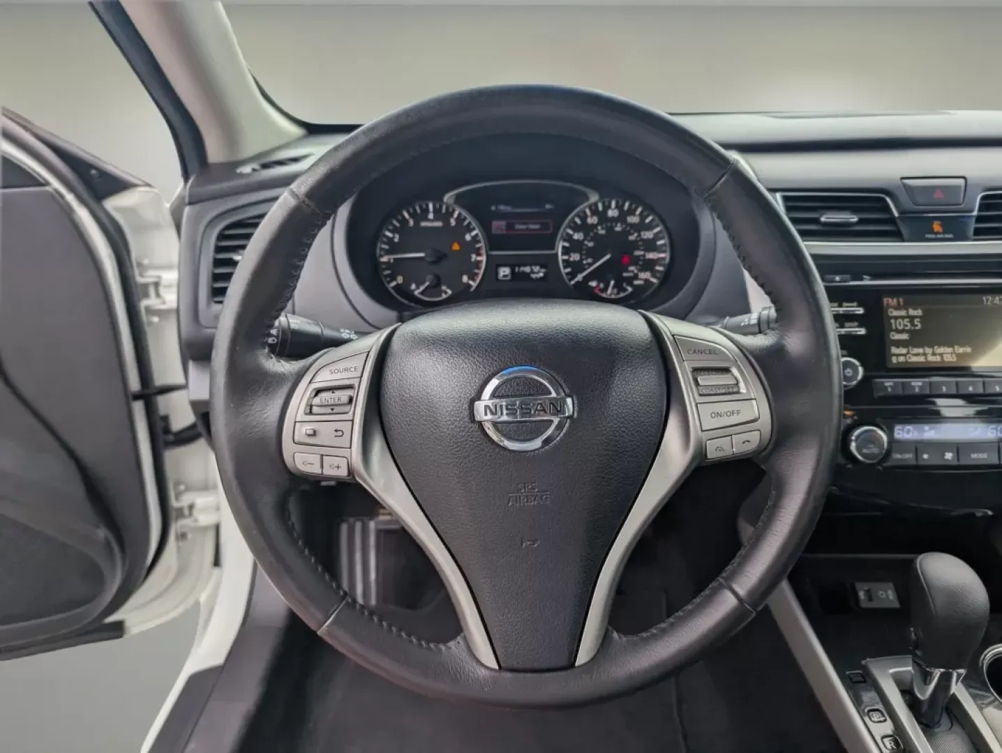 2014 /Charcoal Nissan Altima 2.5 SV (1N4AL3AP4EC) with an Other engine, located at 3959 U.S. 80 W, Phenix City, AL, 36870, (334) 297-4885, 32.469296, -85.135185 - **Unlock Your Next Adventure with the 2014 Nissan Altima 2.5 SV at Gils Auto!**<br /> <br /> Are you looking for a reliable and stylish sedan that caters to your daily commute, weekend getaways, or family outings? The 2014 Nissan Altima 2.5 SV, available at Gils Auto in Phenix City, AL, perfectly bl - Photo#15