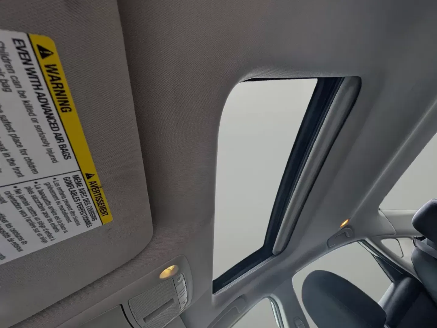 2014 /Charcoal Nissan Altima 2.5 SV (1N4AL3AP4EC) with an Other engine, located at 3959 U.S. 80 W, Phenix City, AL, 36870, (334) 297-4885, 32.469296, -85.135185 - **Unlock Your Next Adventure with the 2014 Nissan Altima 2.5 SV at Gils Auto!**<br /> <br /> Are you looking for a reliable and stylish sedan that caters to your daily commute, weekend getaways, or family outings? The 2014 Nissan Altima 2.5 SV, available at Gils Auto in Phenix City, AL, perfectly bl - Photo#16