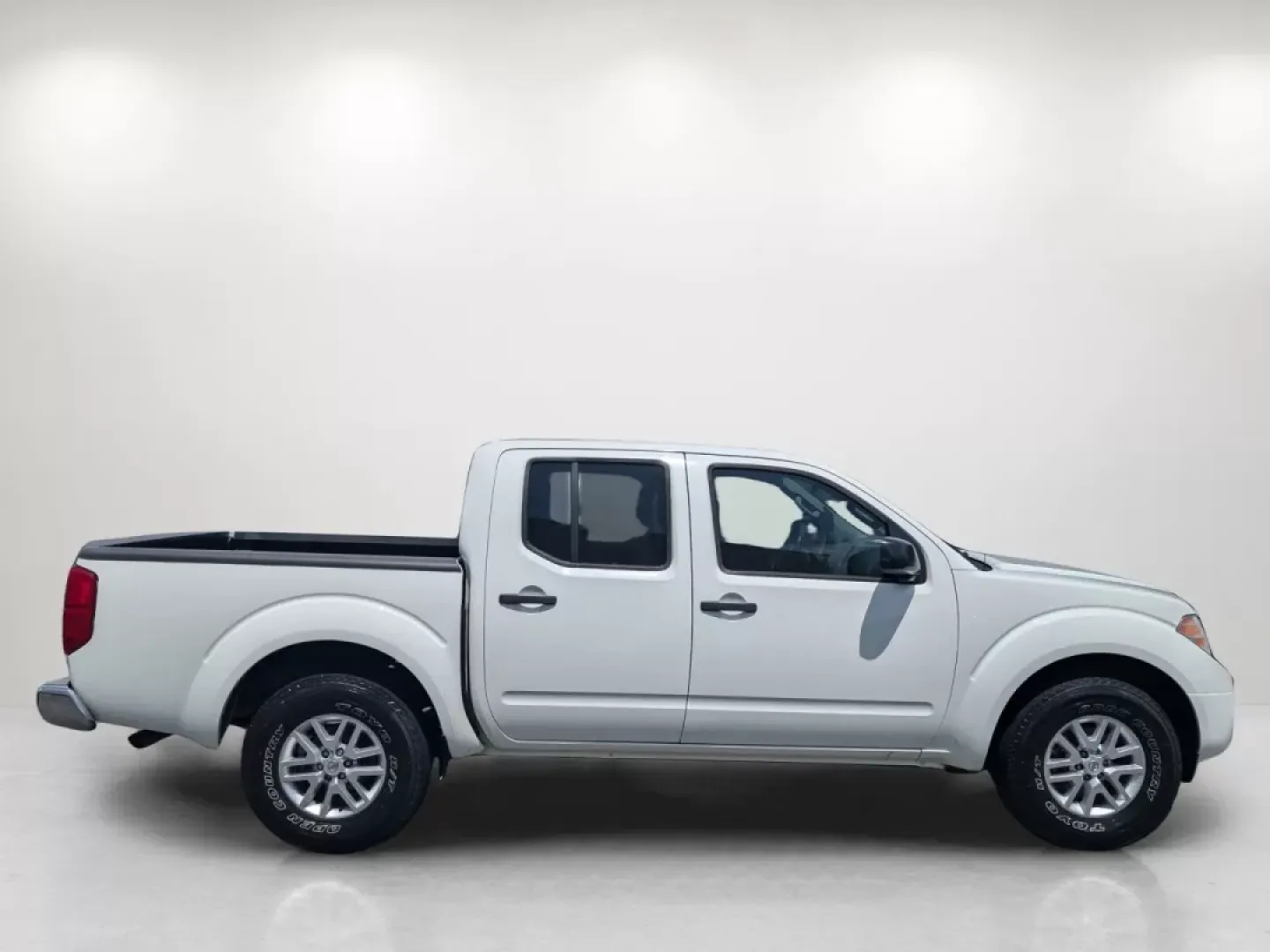 2014 /Steel Nissan Frontier SV (1N6AD0ER9EN) with an Other engine, located at 804 22nd Ave, Phenix City, AL, 36870, (334) 297-1860, 32.484749, -85.024475 - **Experience Adventure and Reliability with This 2014 Nissan Frontier SV at Gils Auto in Phenix City, AL!**<br /> <br /> Looking for a dependable vehicle that fits your active lifestyle? Look no further than this **2014 Nissan Frontier SV**, perfect for those who need a reliable pickup for weekend a - Photo#2
