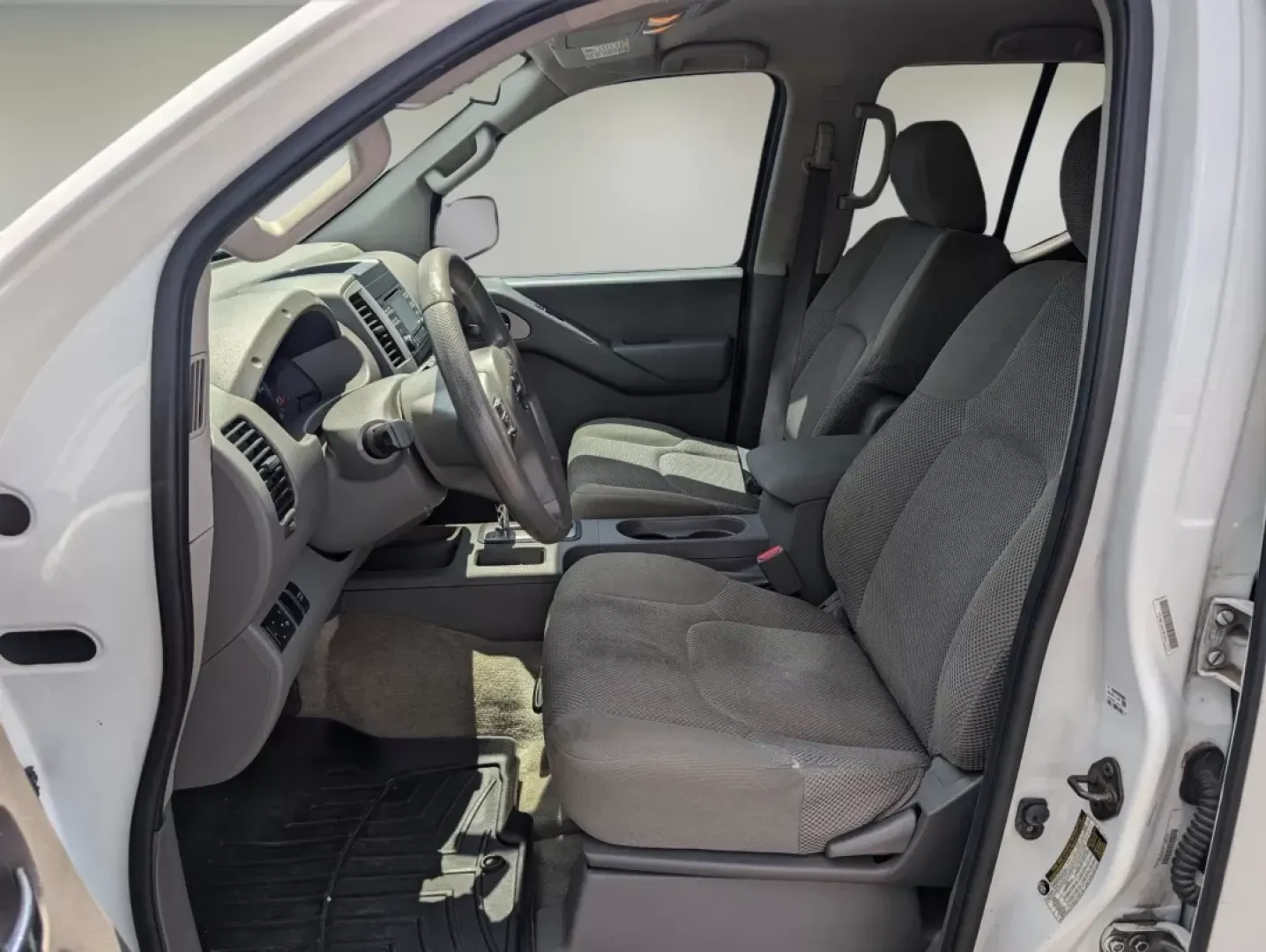 2014 /Steel Nissan Frontier SV (1N6AD0ER9EN) with an Other engine, located at 804 22nd Ave, Phenix City, AL, 36870, (334) 297-1860, 32.484749, -85.024475 - **Experience Adventure and Reliability with This 2014 Nissan Frontier SV at Gils Auto in Phenix City, AL!**<br /> <br /> Looking for a dependable vehicle that fits your active lifestyle? Look no further than this **2014 Nissan Frontier SV**, perfect for those who need a reliable pickup for weekend a - Photo#8