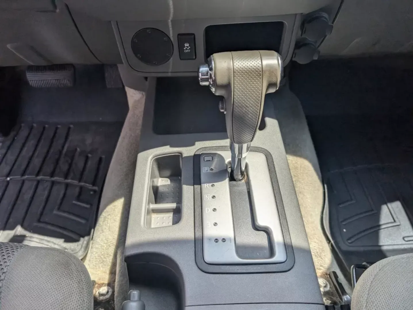 2014 /Steel Nissan Frontier SV (1N6AD0ER9EN) with an Other engine, located at 804 22nd Ave, Phenix City, AL, 36870, (334) 297-1860, 32.484749, -85.024475 - **Experience Adventure and Reliability with This 2014 Nissan Frontier SV at Gils Auto in Phenix City, AL!**<br /> <br /> Looking for a dependable vehicle that fits your active lifestyle? Look no further than this **2014 Nissan Frontier SV**, perfect for those who need a reliable pickup for weekend a - Photo#12