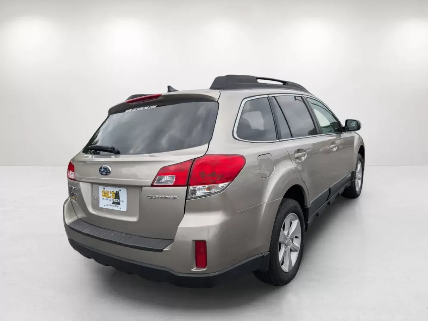 2014 /Ivory Subaru Outback 2.5i Premium (4S4BRCCC4E3) with an Other engine, located at 5115 14th Ave., Columbus, GA, 31904, (706) 323-0345, 32.511494, -84.971046 - **Embark on Your Next Adventure with the 2014 Subaru Outback 2.5i Premium at Gils Auto!**<br /> <br /> If you're searching for a reliable, versatile vehicle that's perfect for family outings, daily commuting, or weekend adventures, look no further than this stunning 2014 Subaru Outback 2.5i Premium. - Photo#4