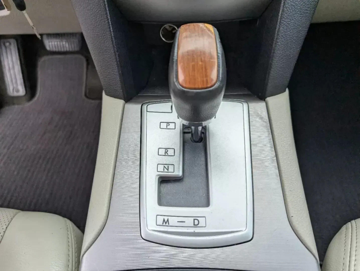 2014 /Warm Ivory Subaru Outback 2.5i Limited (4S4BRCLC0E3) with an Other engine, located at 521 Old Farm Lane Rd, Prattville, AL, 36066, (334) 325-1505, 32.482460, -86.416367 - Discover the perfect companion for your weekend adventures and family outings with this stunning 2014 Subaru Outback 2.5i Limited, now available at Gils Auto in Opelika, AL. Whether you're navigating the scenic routes of Lee County or heading out on a family road trip to nearby Chewacla State Park, - Photo#15