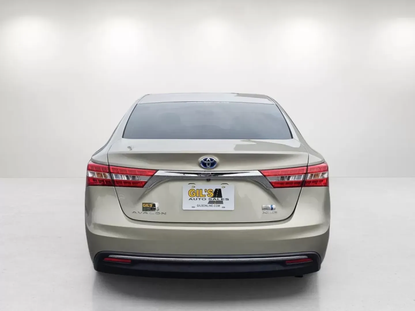 2014 Toyota Avalon Hybrid XLE Premium (4T1BD1EB0EU) with an Other engine, located at 521 Old Farm Lane Rd, Prattville, AL, 36066, (334) 325-1505, 32.482460, -86.416367 - Experience the perfect blend of luxury and efficiency with the 2014 Toyota Avalon Hybrid, available now at Gils Auto in Phenix City, AL! This stunning sedan isn't just a ride; it's an experience designed for ultimate comfort and convenience, making it an ideal choice for both daily commutes and week - Photo#5