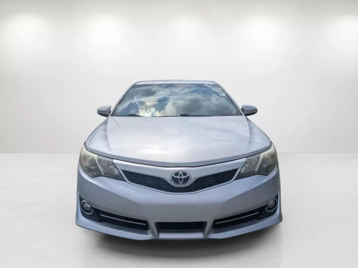 2014 Toyota Camry SE (4T1BF1FK7EU) with an Other engine, located at 3959 U.S. 80 W, Phenix City, AL, 36870, (334) 297-4885, 32.469296, -85.135185 - Looking for a reliable vehicle that offers comfort and efficiency for your daily commute or family trips? Look no further than this 2014 Toyota Camry, now available at Gils Auto in Phenix City, AL. As a trusted Buy Here Pay Here dealership, we specialize in providing second chance auto financing opt - Photo#1