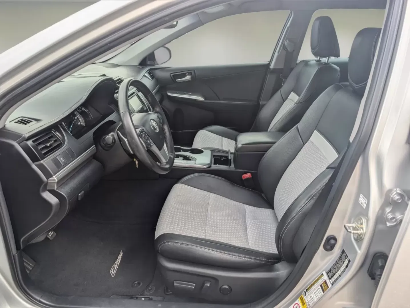 2014 Toyota Camry SE (4T1BF1FK7EU) with an Other engine, located at 3959 U.S. 80 W, Phenix City, AL, 36870, (334) 297-4885, 32.469296, -85.135185 - Looking for a reliable vehicle that offers comfort and efficiency for your daily commute or family trips? Look no further than this 2014 Toyota Camry, now available at Gils Auto in Phenix City, AL. As a trusted Buy Here Pay Here dealership, we specialize in providing second chance auto financing opt - Photo#9