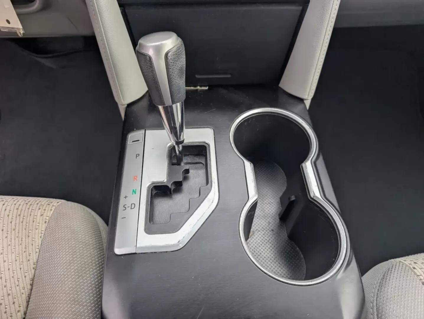 2014 Toyota Camry L (4T4BF1FK0ER) with an Other engine, located at 1430 Gateway Drive, Opelika, AL, 36801, (334) 239-0944, 32.637871, -85.409790 - **Discover Your Next Adventure with the 2014 Toyota Camry at Gils Auto - Phenix City!**<br /> <br /> Are you ready to elevate your daily commute or family road trips? The 2014 Toyota Camry is the perfect companion for anyone seeking comfort, reliability, and modern technology. Whether you're navigat - Photo#13