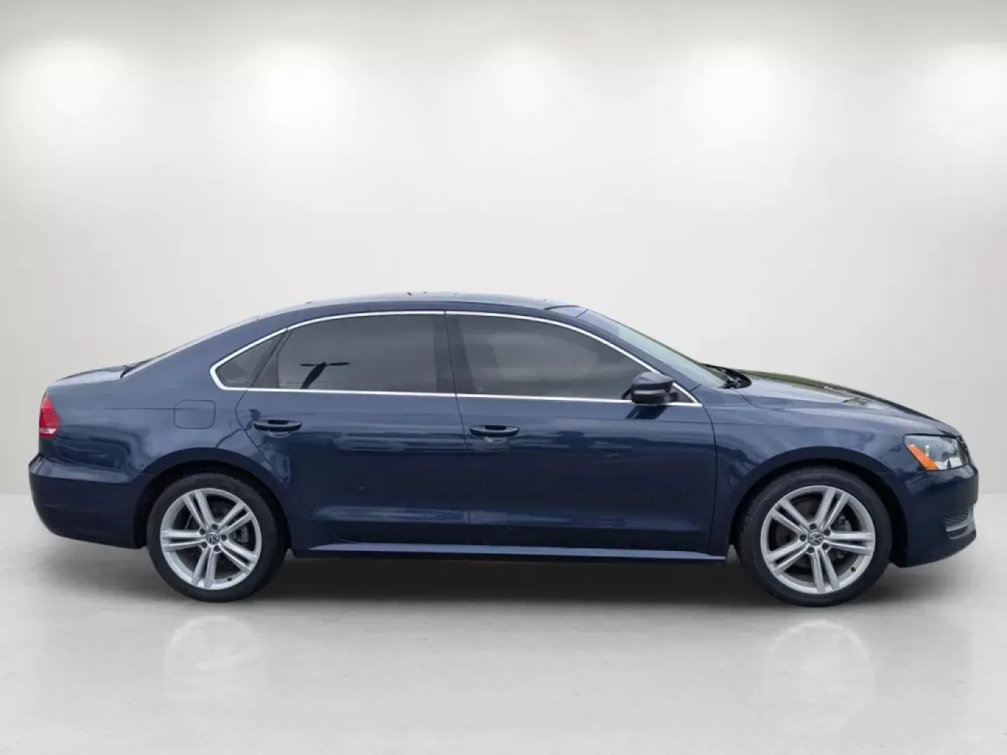 2014 Volkswagen Passat (1VWBT7A36EC) with an Other engine, located at 7000 Northlake Connector, Columbus, GA, 31904, (706) 987-8085, 32.524975, -84.978134 - Experience the perfect blend of style, comfort, and practicality with the 2014 Volkswagen Passat, now available at Gils Auto in Phenix City, AL. Whether you're commuting to work, running errands, or planning a weekend adventure, this sedan is tailored to meet your every need. With its spacious inter - Photo#3