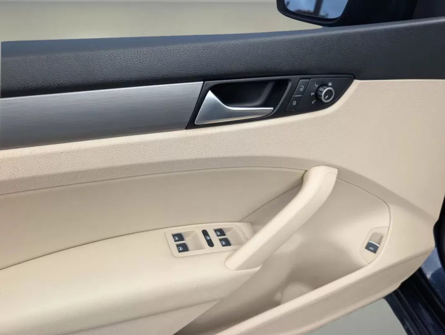 2014 Volkswagen Passat (1VWBT7A36EC) with an Other engine, located at 7000 Northlake Connector, Columbus, GA, 31904, (706) 987-8085, 32.524975, -84.978134 - Experience the perfect blend of style, comfort, and practicality with the 2014 Volkswagen Passat, now available at Gils Auto in Phenix City, AL. Whether you're commuting to work, running errands, or planning a weekend adventure, this sedan is tailored to meet your every need. With its spacious inter - Photo#8