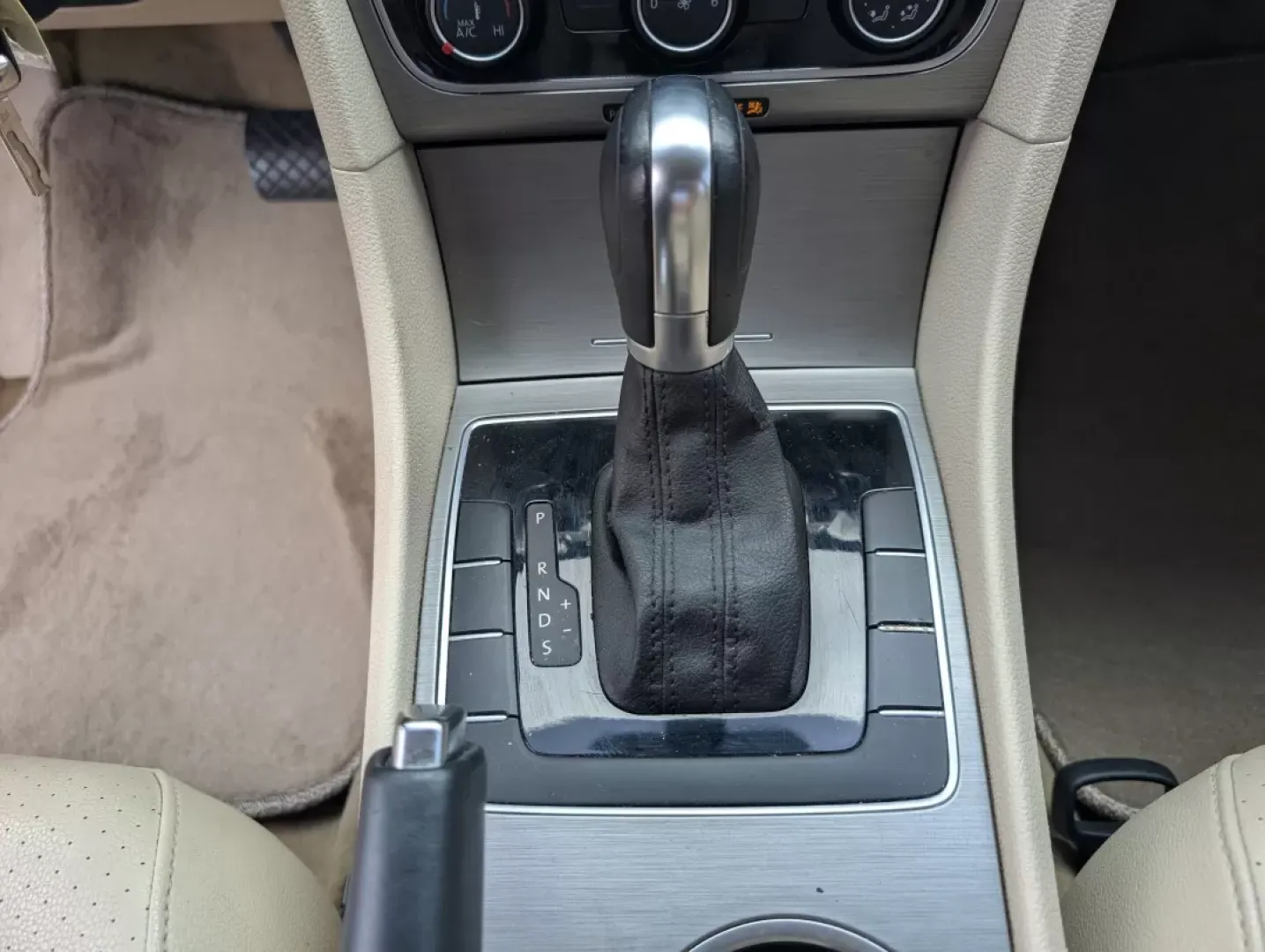 2014 Volkswagen Passat (1VWBT7A36EC) with an Other engine, located at 7000 Northlake Connector, Columbus, GA, 31904, (706) 987-8085, 32.524975, -84.978134 - Experience the perfect blend of style, comfort, and practicality with the 2014 Volkswagen Passat, now available at Gils Auto in Phenix City, AL. Whether you're commuting to work, running errands, or planning a weekend adventure, this sedan is tailored to meet your every need. With its spacious inter - Photo#14