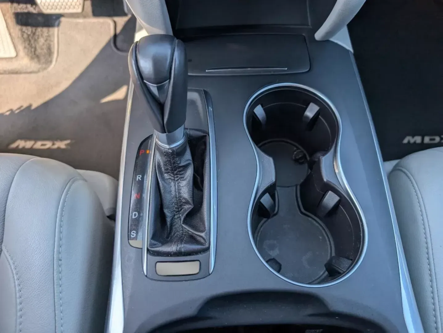 2015 Acura MDX Tech Pkg (5FRYD3H45FB) with an Other engine, located at 7000 Northlake Connector, Columbus, GA, 31904, (706) 987-8085, 32.524975, -84.978134 - Are you ready to elevate your family adventures and daily commutes? This 2015 Acura MDX, now available at Gils Auto in Phenix City, AL, is the perfect blend of luxury, comfort, and practicality. Designed for those who prioritize both style and functionality, this SUV is a great fit for growing famil - Photo#13