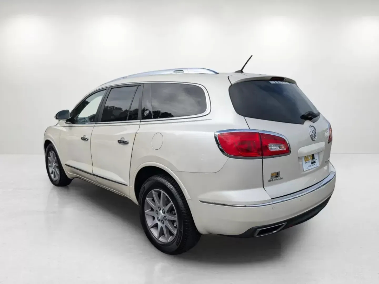 2015 /Light Titanium Buick Enclave Leather (5GAKVBKD7FJ) with an Other engine, located at 5115 14th Ave., Columbus, GA, 31904, (706) 323-0345, 32.511494, -84.971046 - **Adventure Awaits: Experience the 2015 Buick Enclave at Gils Auto - Columbus**<br /> <br /> If you're searching for a versatile and spacious SUV that fits seamlessly into your lifestyle-whether it's family road trips, daily commutes, or weekend getaways-the 2015 Buick Enclave is the perfect match. - Photo#6