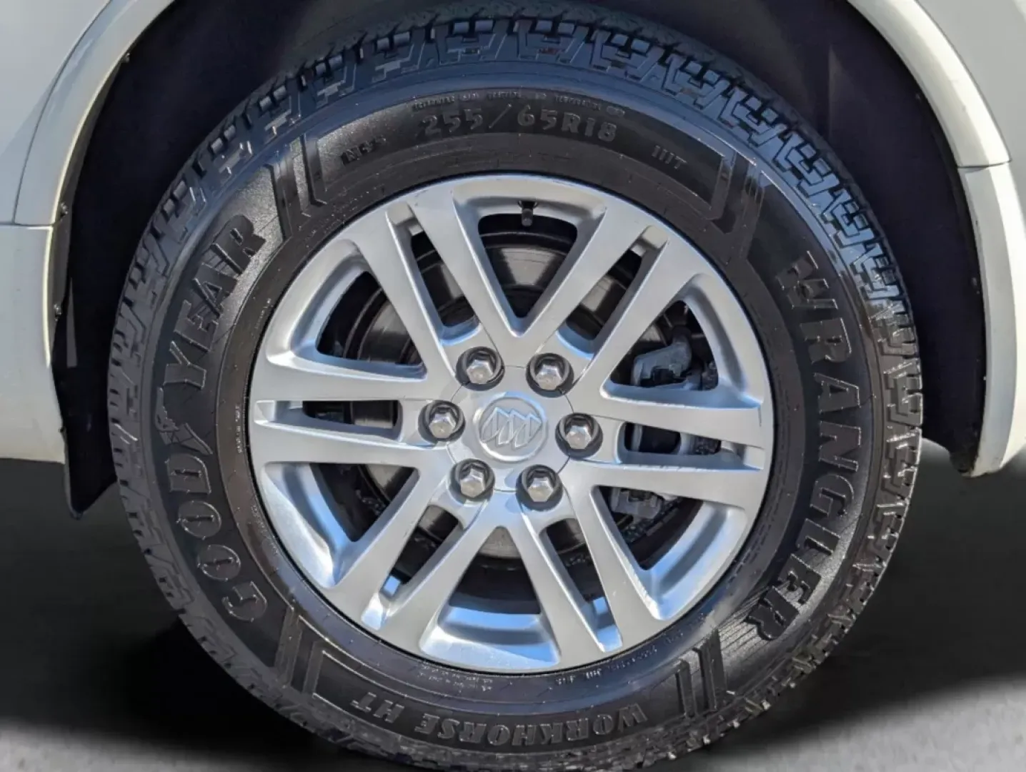 2015 /Light Titanium Buick Enclave Convenience (5GAKRAKD5FJ) with an Other engine, located at 3959 U.S. 80 W, Phenix City, AL, 36870, (334) 297-4885, 32.469296, -85.135185 - ### Experience Family Adventures with the 2015 Buick Enclave at Gils Auto - Phenix City!<br /> <br /> When it comes to family outings, the right vehicle can make all the difference. The **2015 Buick Enclave**, available now at **Gils Auto**, is your ticket to comfort, safety, and style! With spaciou - Photo#8