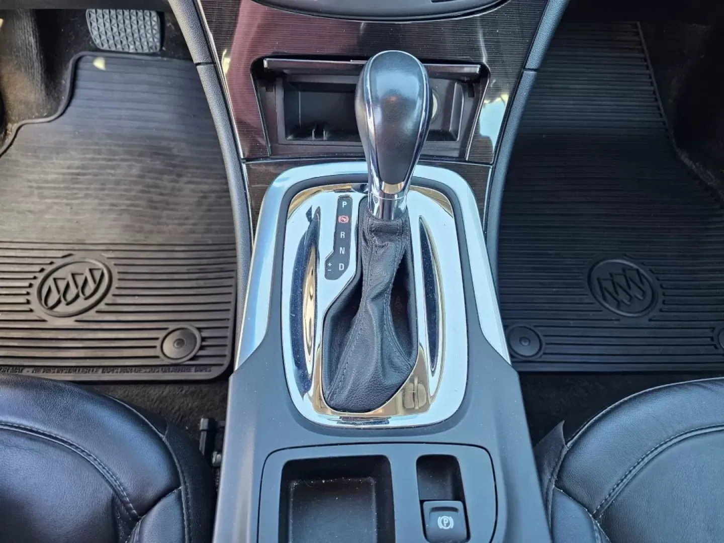 2015 /Ebony Buick Regal Premium I (2G4GN5EX3F9) with an Other engine, located at 1430 Gateway Drive, Opelika, AL, 36801, (334) 239-0944, 32.637871, -85.409790 - Are you ready to elevate your driving experience while enjoying comfort, style, and technology? Whether you're commuting to work, taking the kids to soccer practice, or planning a weekend getaway, the 2015 Buick Regal Premium I is the perfect sedan for your lifestyle. This stunning vehicle combines - Photo#12