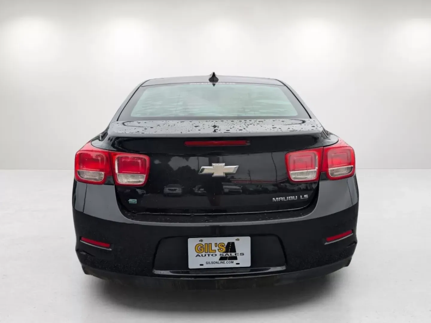 2015 Black Granite Metallic /Jet Black/Titanium Chevrolet Malibu LS (1G11B5SL8FF) with an Other engine, located at 1430 Gateway Drive, Opelika, AL, 36801, (334) 239-0944, 32.637871, -85.409790 - 2015 Chevrolet Malibu LS - Photo#5