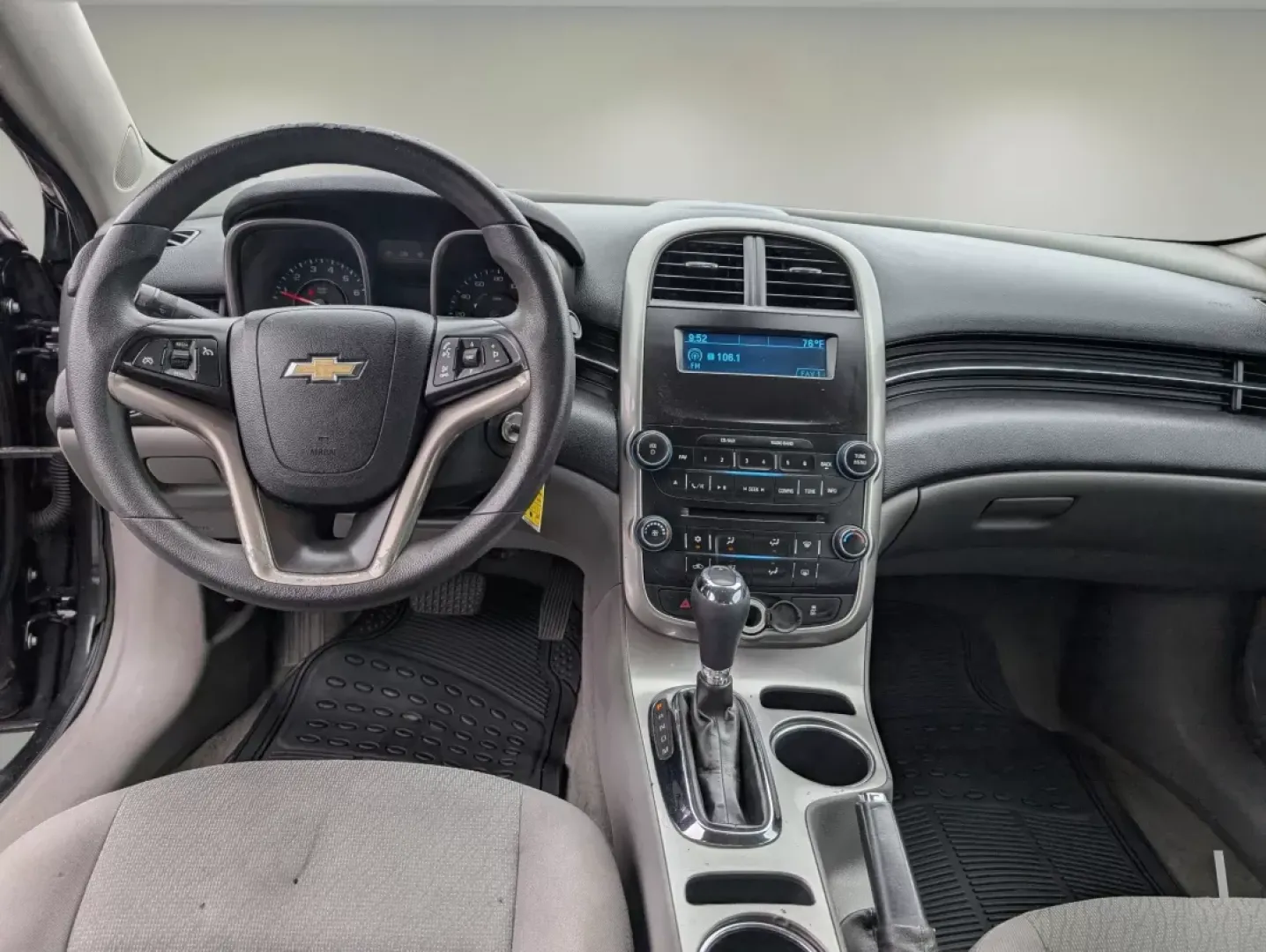 2015 Black Granite Metallic /Jet Black/Titanium Chevrolet Malibu LS (1G11B5SL8FF) with an Other engine, located at 1430 Gateway Drive, Opelika, AL, 36801, (334) 239-0944, 32.637871, -85.409790 - 2015 Chevrolet Malibu LS - Photo#11