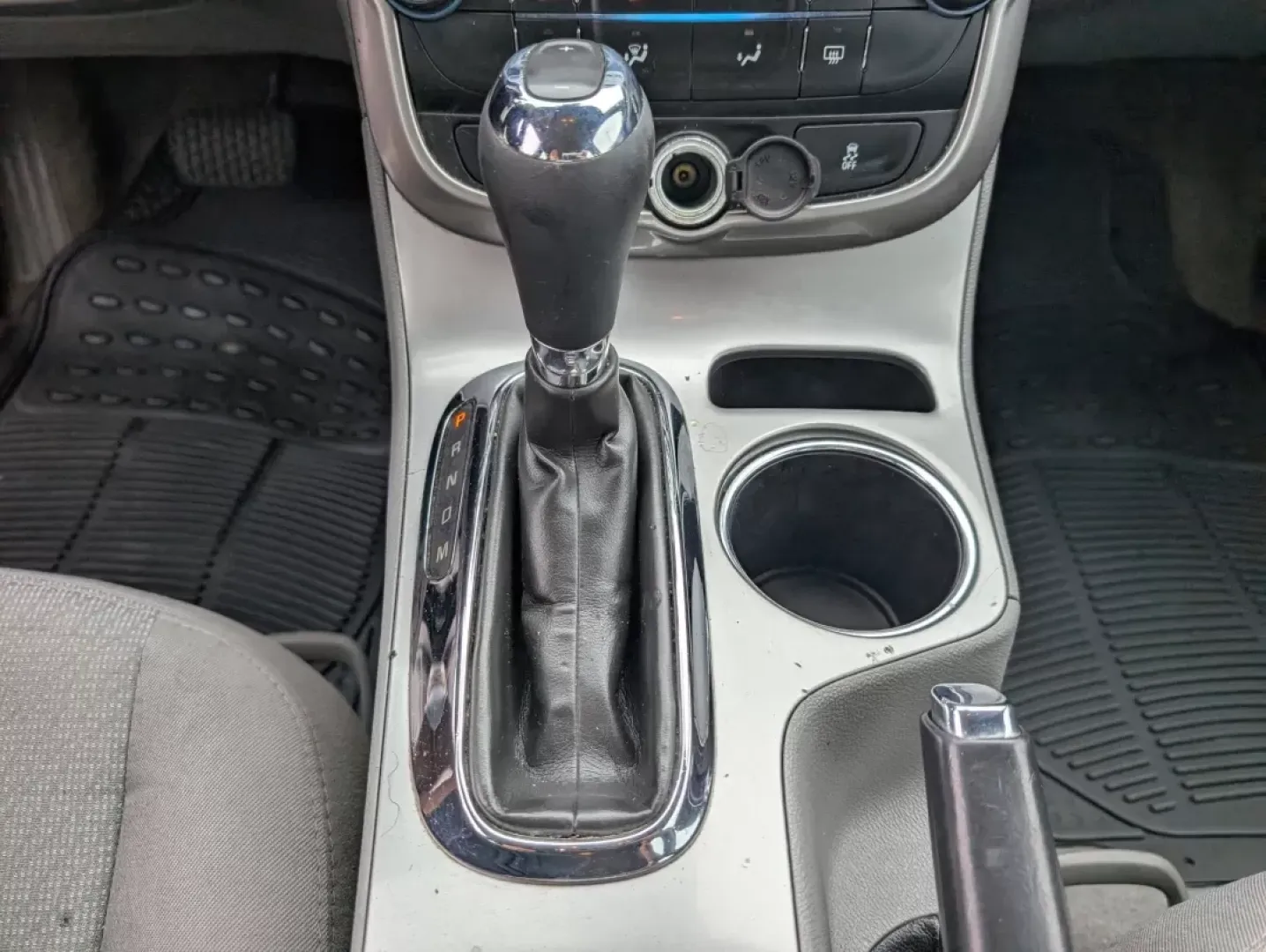 2015 Black Granite Metallic /Jet Black/Titanium Chevrolet Malibu LS (1G11B5SL8FF) with an Other engine, located at 1430 Gateway Drive, Opelika, AL, 36801, (334) 239-0944, 32.637871, -85.409790 - 2015 Chevrolet Malibu LS - Photo#13