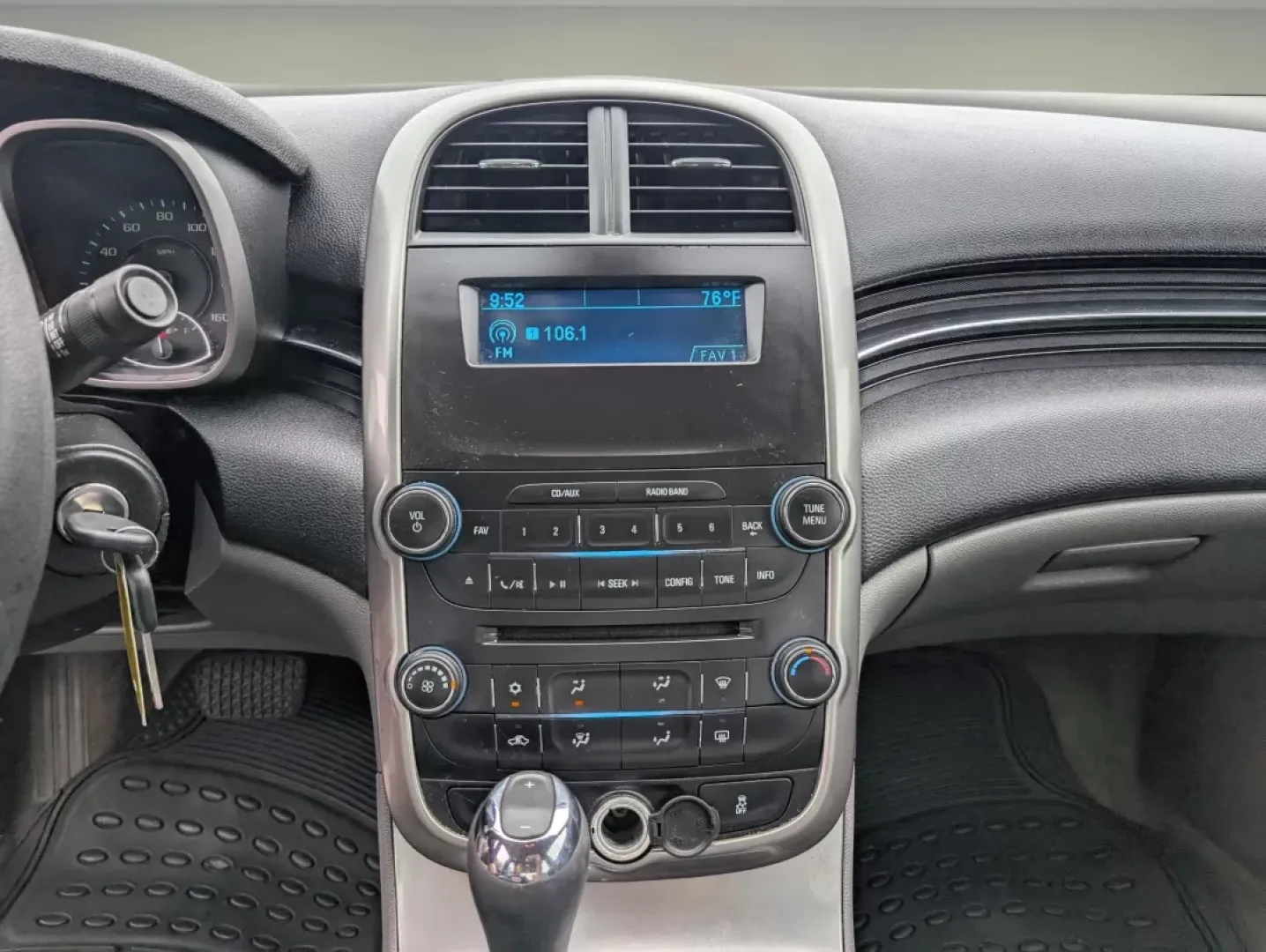 2015 Black Granite Metallic /Jet Black/Titanium Chevrolet Malibu LS (1G11B5SL8FF) with an Other engine, located at 1430 Gateway Drive, Opelika, AL, 36801, (334) 239-0944, 32.637871, -85.409790 - 2015 Chevrolet Malibu LS - Photo#14