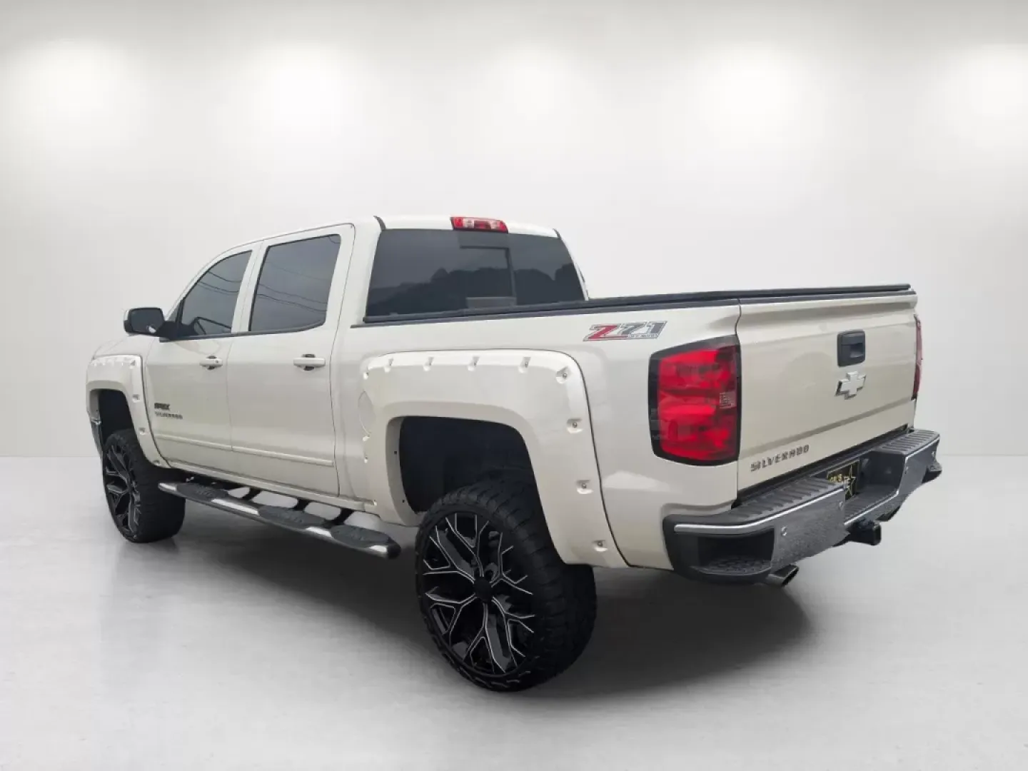 2015 /Cocoa/Dune Chevrolet Silverado 1500 LT (3GCUKRECXFG) with an Other engine, located at 1430 Gateway Drive, Opelika, AL, 36801, (334) 239-0944, 32.637871, -85.409790 - 2015 Chevrolet Silverado 1500 LT - Photo#6