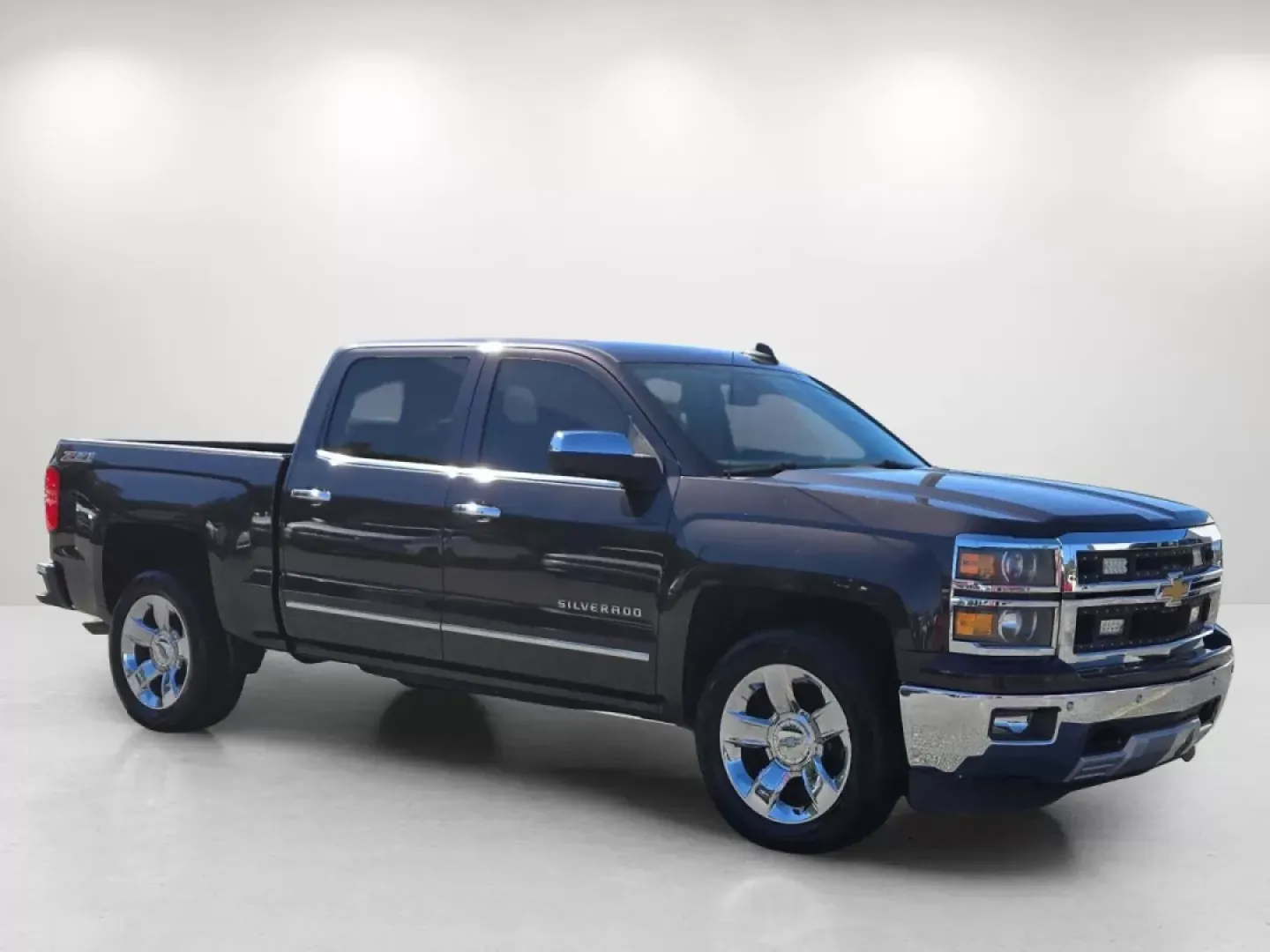 2015 /Jet Black Chevrolet Silverado 1500 LTZ (3GCPCSEC3FG) with an Other engine, located at 1430 Gateway Drive, Opelika, AL, 36801, (334) 239-0944, 32.637871, -85.409790 - **Unleash Your Adventurous Spirit with the 2015 Chevrolet Silverado 1500 LTZ at Gils Auto in Phenix City, AL!**<br /> <br /> Are you ready to elevate your weekend adventures or make your daily commute a more enjoyable experience? The 2015 Chevrolet Silverado 1500 LTZ is the perfect pickup for those - Photo#2