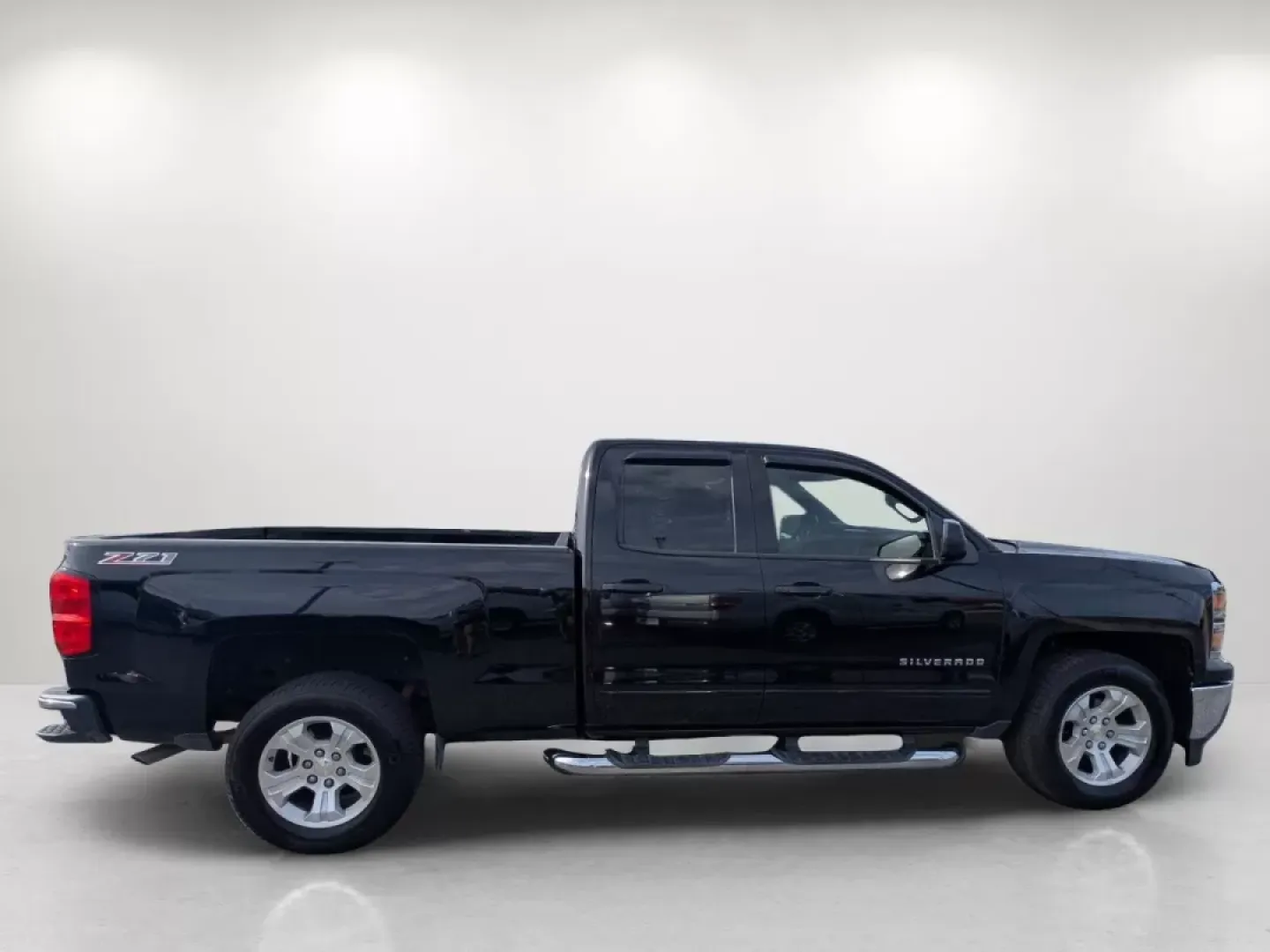 2015 /Jet Black Chevrolet Silverado 1500 LT (1GCRCREC5FZ) with an Other engine, located at 5115 14th Ave., Columbus, GA, 31904, (706) 323-0345, 32.511494, -84.971046 - **Unleash Your Adventures with the 2015 Chevrolet Silverado 1500 LT Perfect for Work and Play!**<br /> <br /> Are you ready to elevate your daily drives or weekend getaways? The 2015 Chevrolet Silverado 1500 LT is the ultimate extended cab pickup that blends rugged capability with sophisticated com - Photo#4