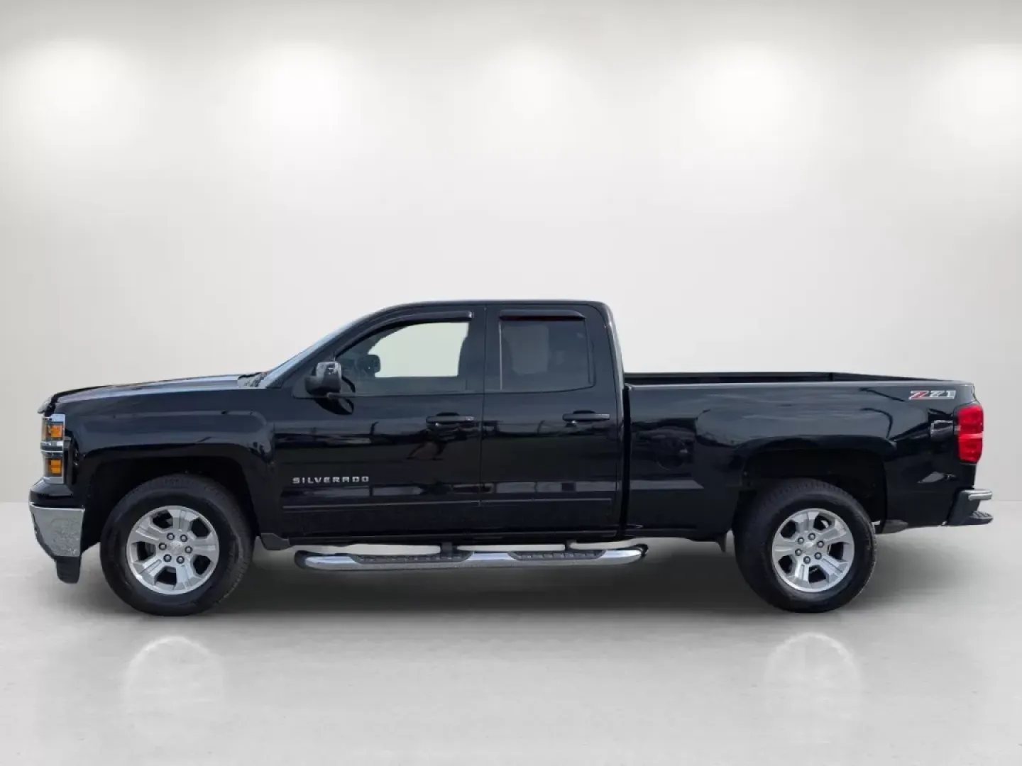 2015 /Jet Black Chevrolet Silverado 1500 LT (1GCRCREC5FZ) with an Other engine, located at 5115 14th Ave., Columbus, GA, 31904, (706) 323-0345, 32.511494, -84.971046 - **Unleash Your Adventures with the 2015 Chevrolet Silverado 1500 LT Perfect for Work and Play!**<br /> <br /> Are you ready to elevate your daily drives or weekend getaways? The 2015 Chevrolet Silverado 1500 LT is the ultimate extended cab pickup that blends rugged capability with sophisticated com - Photo#8