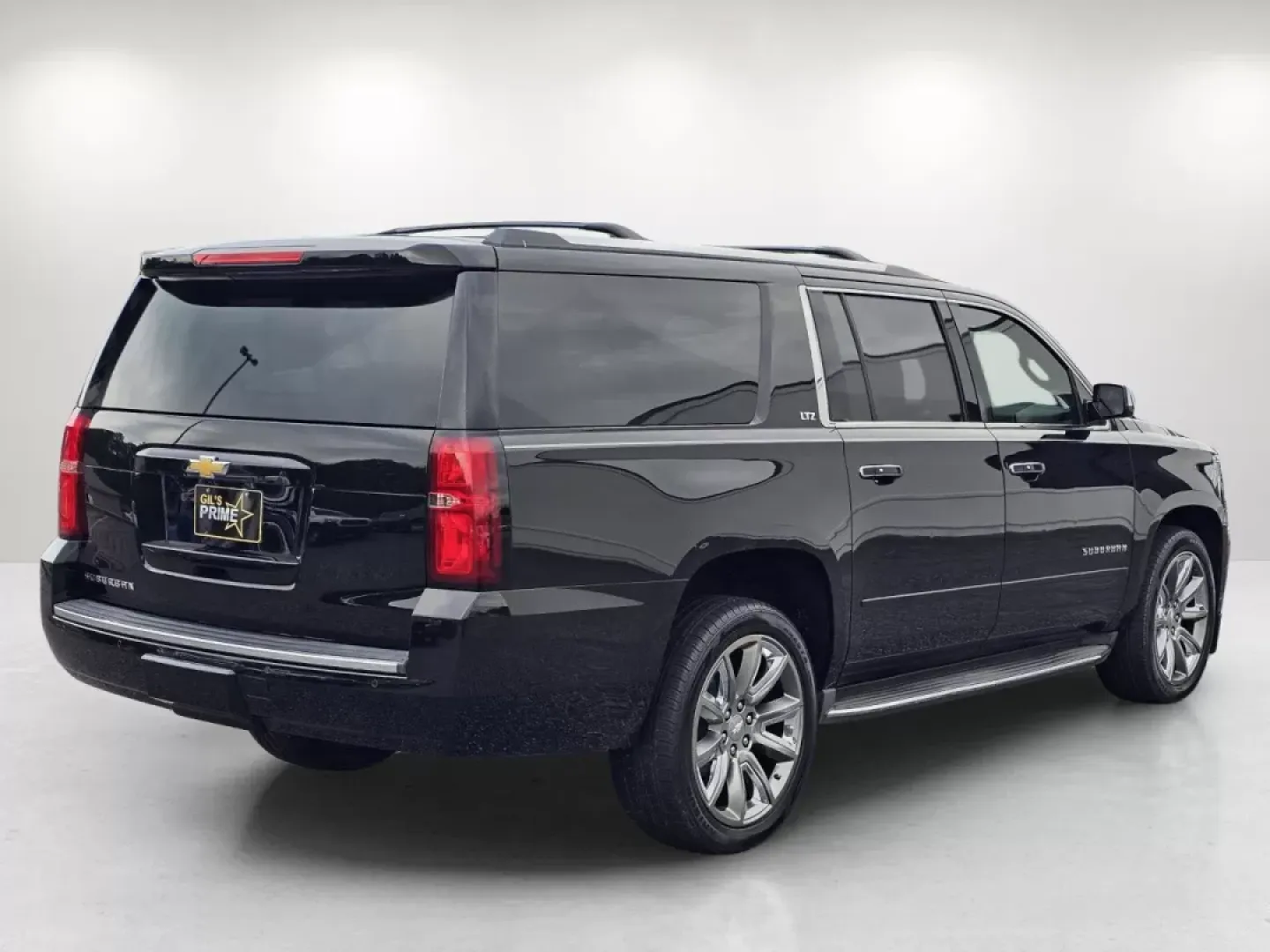 2015 /Cocoa/Dune Chevrolet Suburban LTZ (1GNSCKKC5FR) with an Other engine, located at 1430 Gateway Drive, Opelika, AL, 36801, (334) 239-0944, 32.637871, -85.409790 - Are you ready to elevate your family adventures or daily commutes with a vehicle that combines luxury, space, and reliability? Look no further than this stunning 2015 Chevrolet Suburban LTZ, available now at Gils Auto in Phenix City, AL. This spacious SUV is perfect for growing families, weekend war - Photo#4