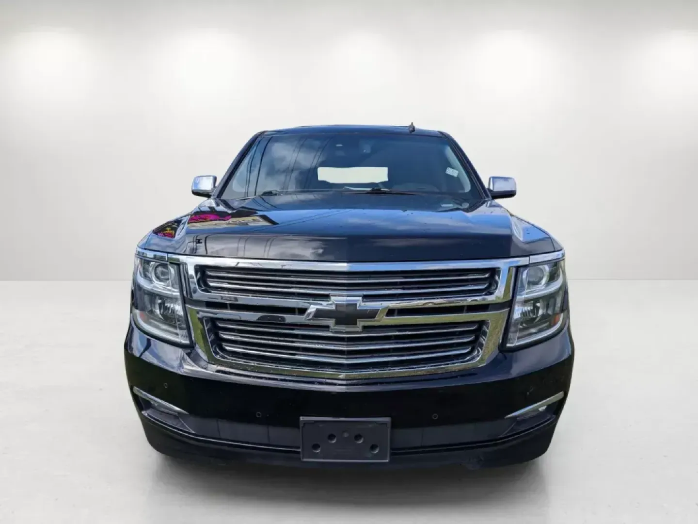 2015 /Jet Black Chevrolet Tahoe LTZ (1GNSKCKC7FR) with an Gas/Ethanol V8 5.3L/ engine, 6-Speed Automatic transmission, located at 3959 U.S. 80 W, Phenix City, AL, 36870, (334) 297-4885, 32.469296, -85.135185 - 2015 Chevrolet Tahoe LTZ - Photo#2
