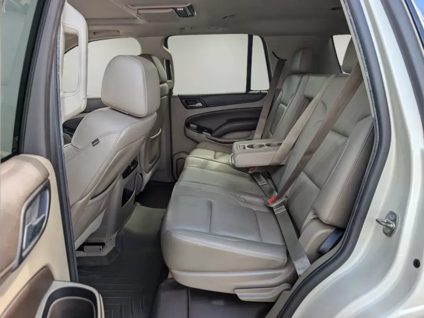2015 /Cocoa/Dune Chevrolet Tahoe LT (1GNSCBKC9FR) with an Other engine, located at 3959 U.S. 80 W, Phenix City, AL, 36870, (334) 297-4885, 32.469296, -85.135185 - **Experience the Ultimate Family Adventure with This 2015 Chevrolet Tahoe LT at Gils Auto!**<br /> <br /> Are you searching for the perfect vehicle to enhance your family's lifestyle? Look no further! The 2015 Chevrolet Tahoe LT is designed for families on the move, weekend adventurers, and anyone n - Photo#11
