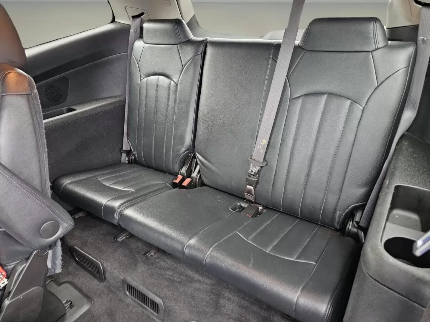 2015 /Ebony Chevrolet Traverse LT (1GNKRHKDXFJ) with an Other engine, located at 5115 14th Ave., Columbus, GA, 31904, (706) 323-0345, 32.511494, -84.971046 - **Elevate Your Family Adventures with the 2015 Chevrolet Traverse LT at Gils Auto!**<br /> <br /> Are you searching for the perfect family SUV that combines space, comfort, and the latest technology? Look no further than this 2015 Chevrolet Traverse LT, now available at Gils Auto in Phenix City, AL. - Photo#15