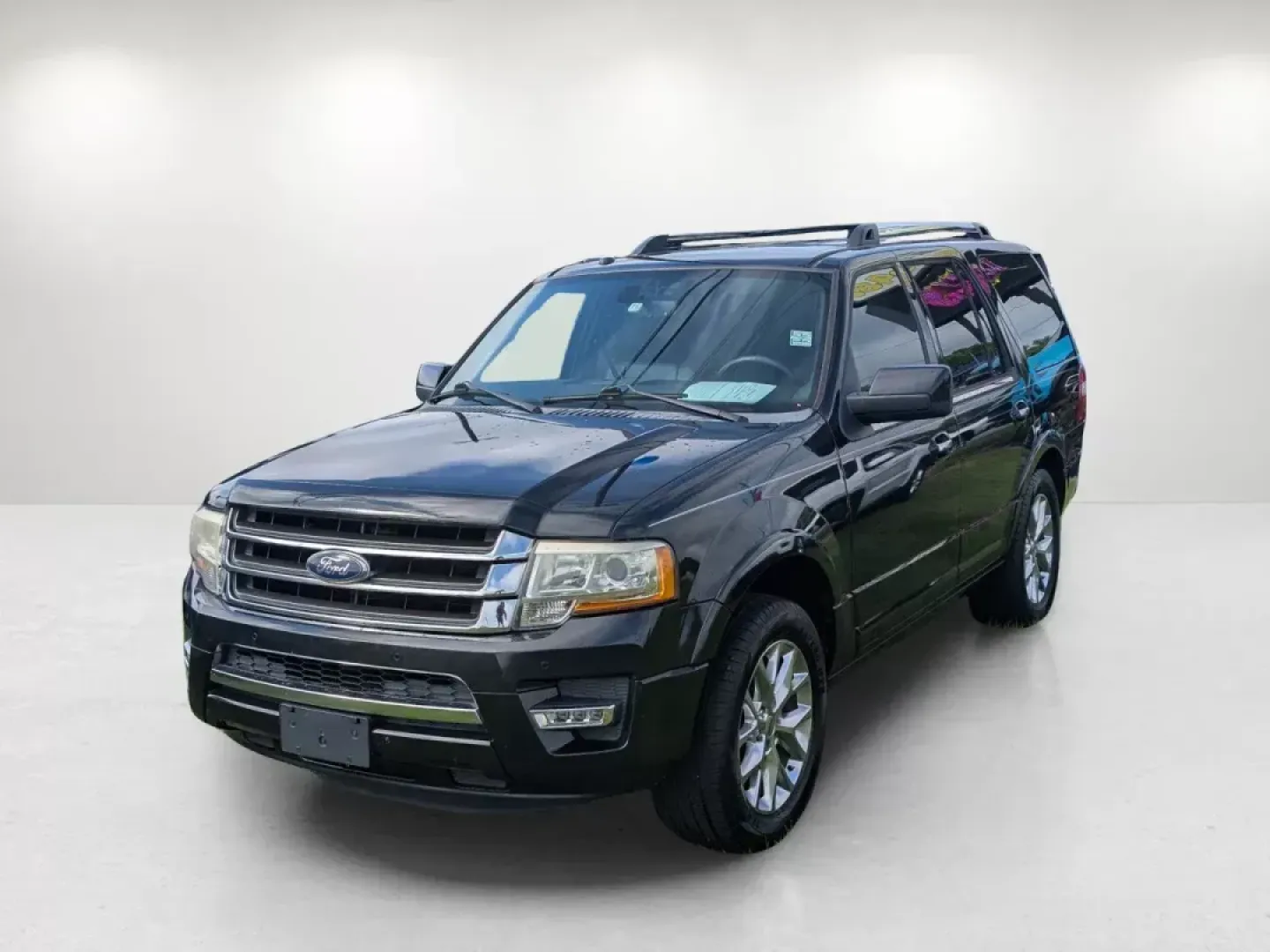 2015 Ford Expedition Limited (1FMJU1KTXFE) with an Twin Turbo Regular Unleaded V-6 3.5 L/213 engine, 6-Speed Automatic w/OD transmission, located at 3959 U.S. 80 W, Phenix City, AL, 36870, (334) 297-4885, 32.469296, -85.135185 - **Unleash Your Adventure with the 2015 Ford Expedition Limited!**<br /> <br /> Are you ready to elevate your family outings, weekend adventures, or daily commutes? The 2015 Ford Expedition Limited, available now at Gils Auto, is your perfect companion for a lifestyle that demands space, comfort, and - Photo#1