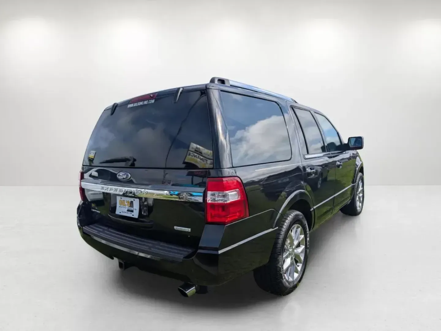 2015 Ford Expedition Limited (1FMJU1KTXFE) with an Twin Turbo Regular Unleaded V-6 3.5 L/213 engine, 6-Speed Automatic w/OD transmission, located at 3959 U.S. 80 W, Phenix City, AL, 36870, (334) 297-4885, 32.469296, -85.135185 - **Unleash Your Adventure with the 2015 Ford Expedition Limited!**<br /> <br /> Are you ready to elevate your family outings, weekend adventures, or daily commutes? The 2015 Ford Expedition Limited, available now at Gils Auto, is your perfect companion for a lifestyle that demands space, comfort, and - Photo#5
